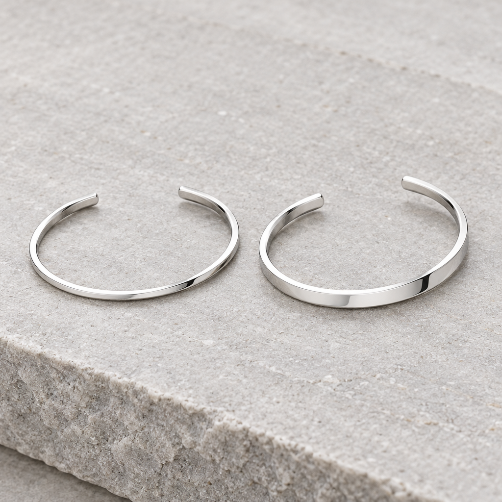 Vance cuffs in 3.5 mm and 5 mm side by side
