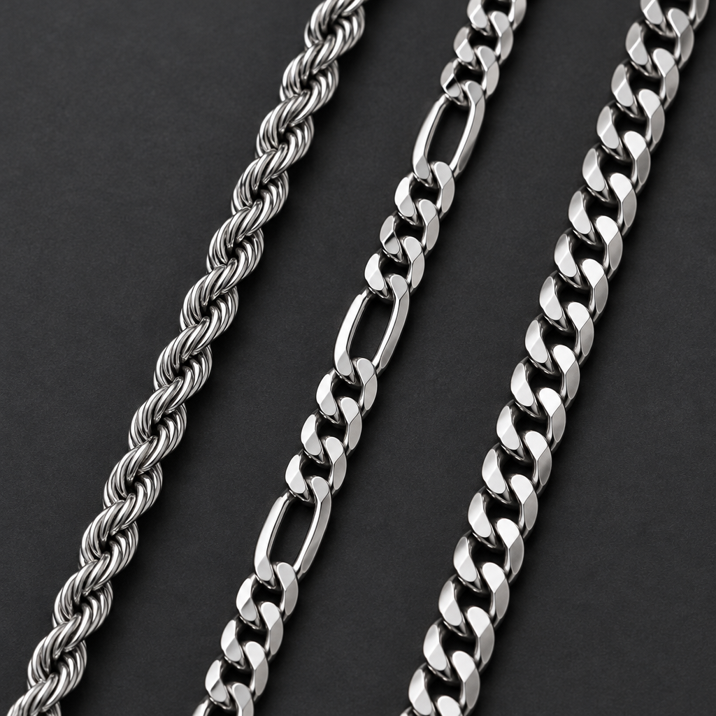 Close up of the rope, figaro and curb chains